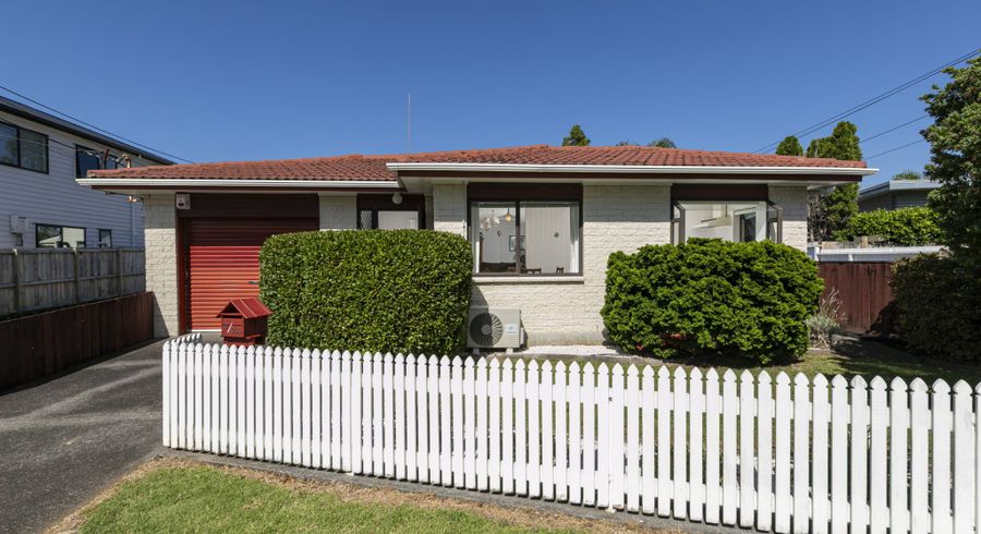  at 2/31A Colwill Road, Massey, Waitakere City, Auckland