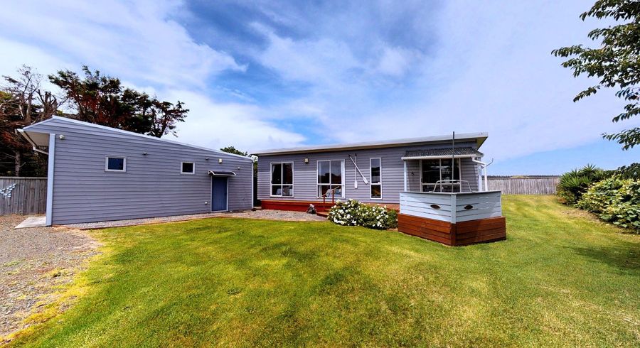  at 11 Ramona Avenue, Waitarere Beach, Horowhenua, Manawatu / Whanganui