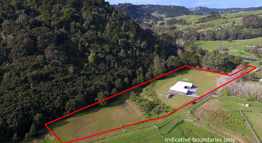  at 318 Upper Waiwera Road, Silverdale