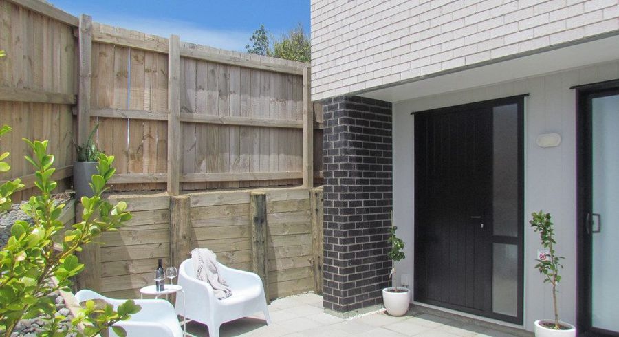  at 1 Tokai Place, Glen Eden, Auckland