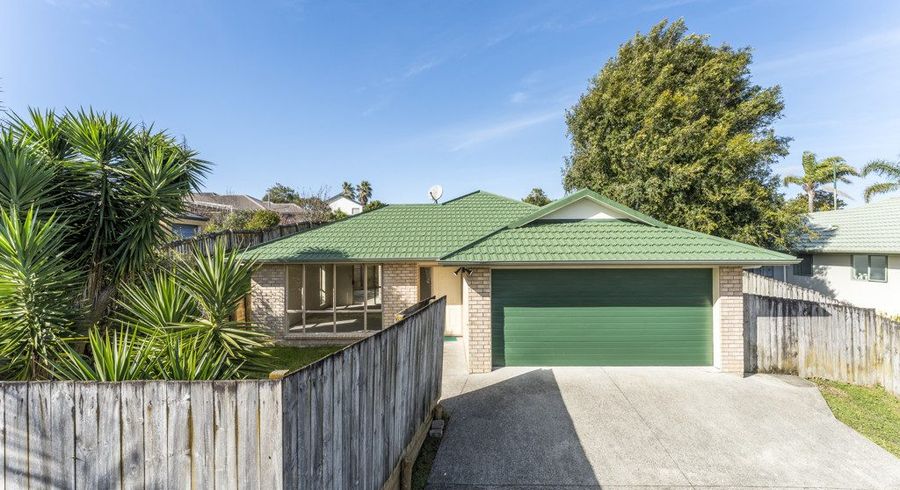  at 7 Xena Way, Henderson, Waitakere City, Auckland