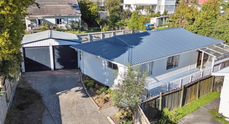  at 1/24 Farwood Drive, Henderson, Waitakere City, Auckland