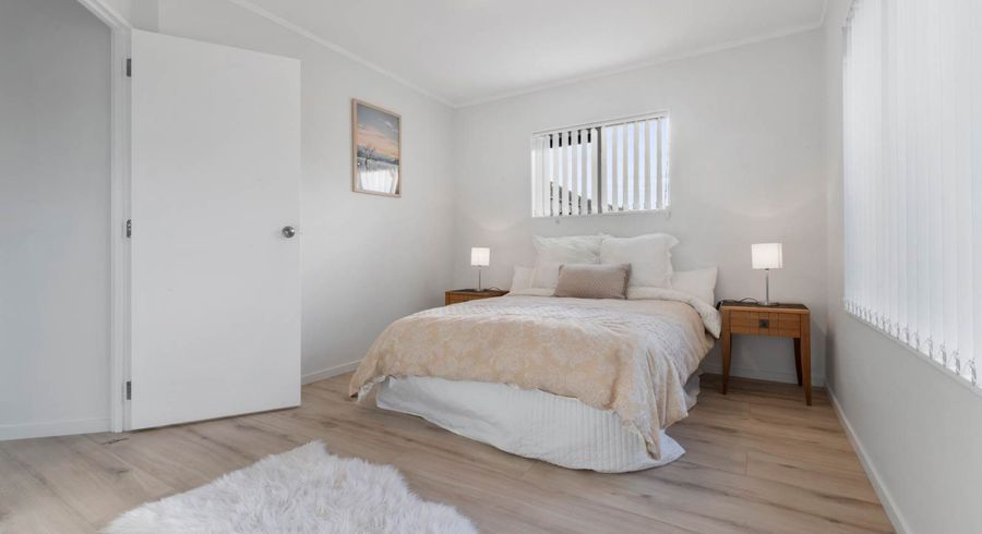  at 35 Bernina Place, Weymouth, Manukau City, Auckland