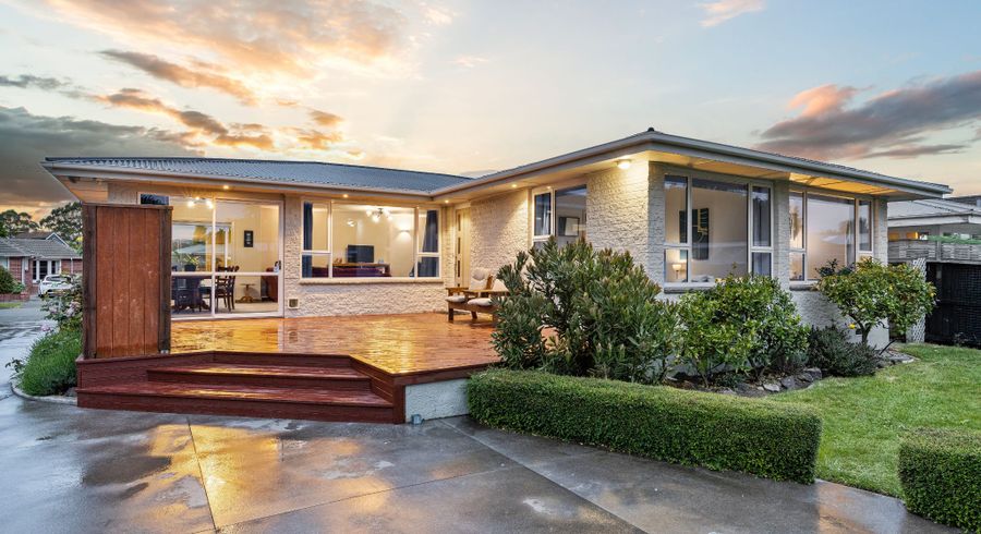  at 27 Colman Avenue, Sockburn, Christchurch