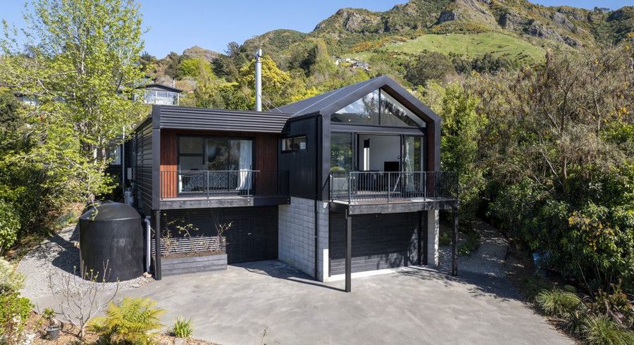  at 8 Merlincote Crescent, Governors Bay, Banks Peninsula, Canterbury