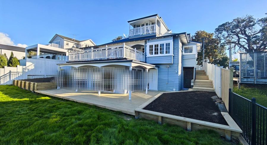  at 17 Waimana Avenue, Northcote Point, North Shore City, Auckland