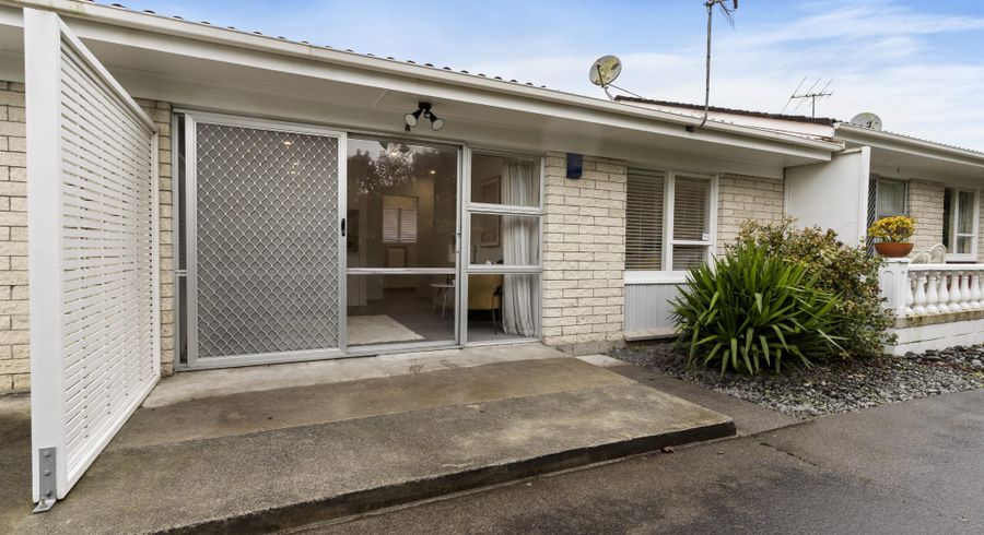  at 4/13 Queens Avenue, Balmoral, Auckland