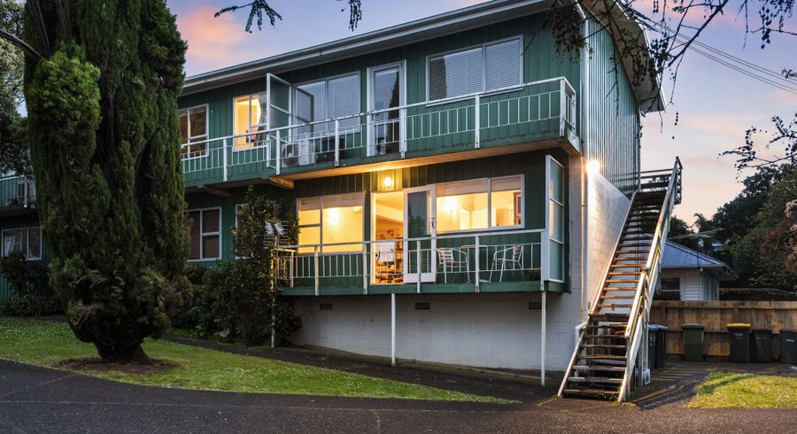  at 9/23 Fairview Road, Mount Eden, Auckland City, Auckland