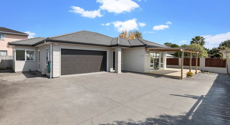  at 16a Darren Crescent, Half Moon Bay, Manukau City, Auckland