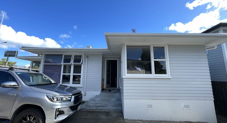  at 538 Glenfield Road, Glenfield, North Shore City, Auckland