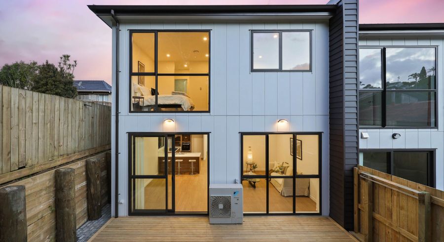 at 13E King Richard Place, Browns Bay, North Shore City, Auckland