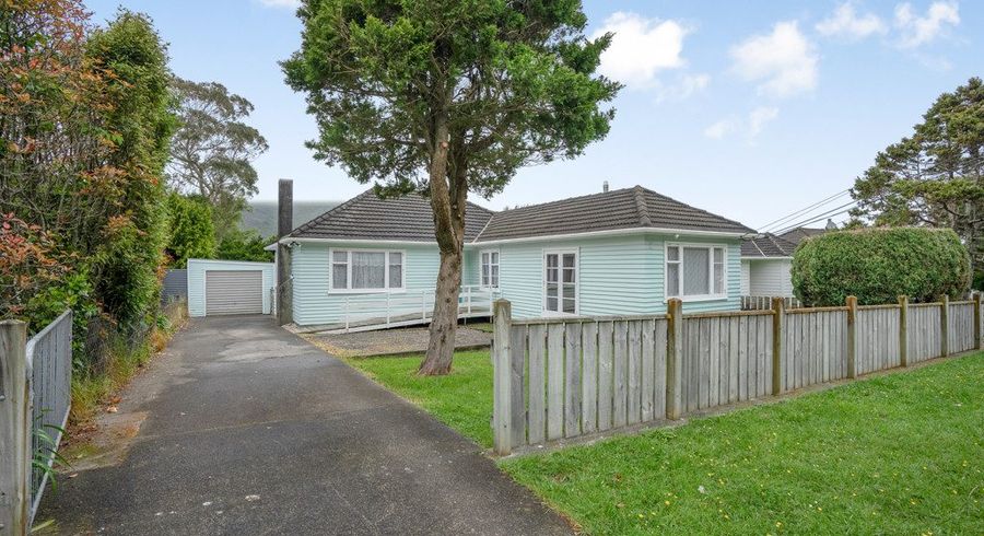  at 162 Wellington Road, Wainuiomata, Lower Hutt, Wellington