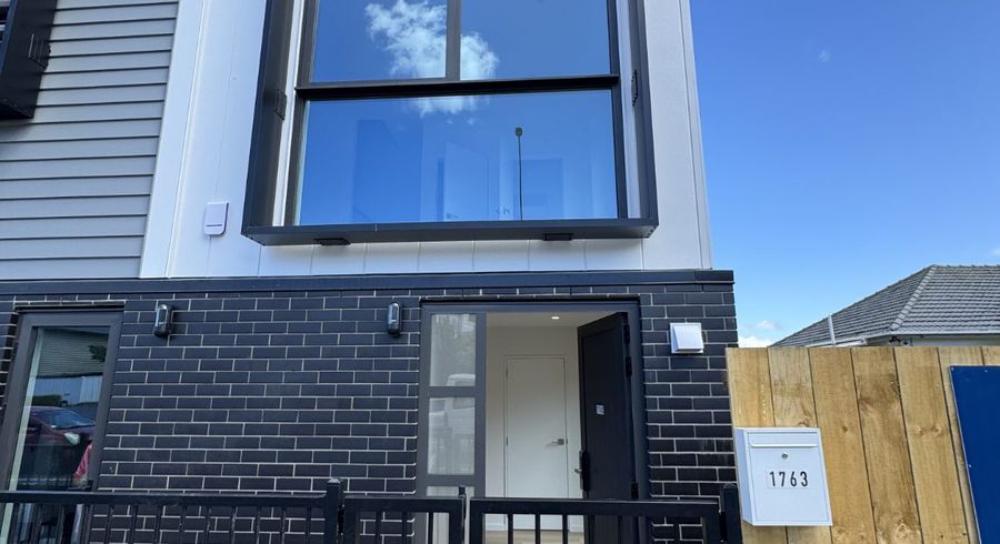  at 1763 Great N Rd, Avondale, Auckland City, Auckland