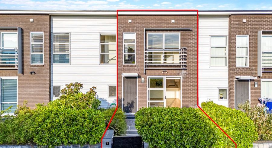  at 7 Spotted Dove Road, Hobsonville, Waitakere City, Auckland