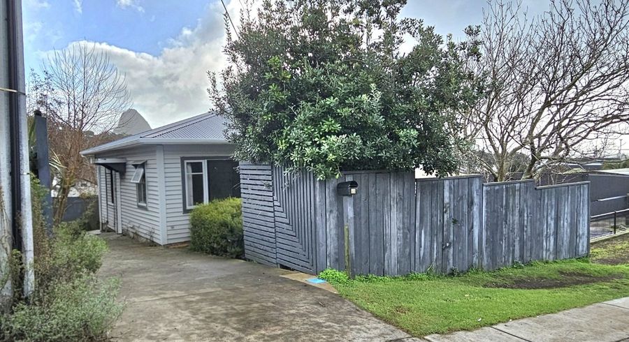  at 40 Pioneer Road, Moturoa, New Plymouth