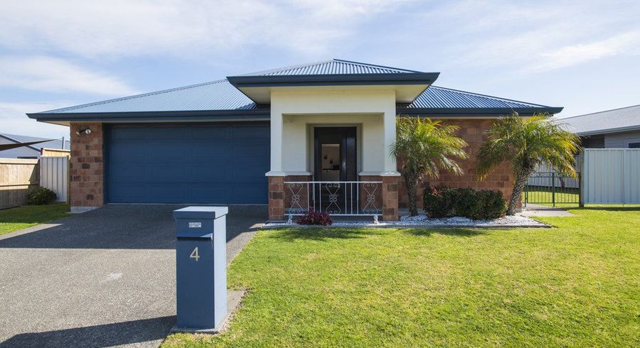  at 4 Margaret Place, Lytton West, Gisborne