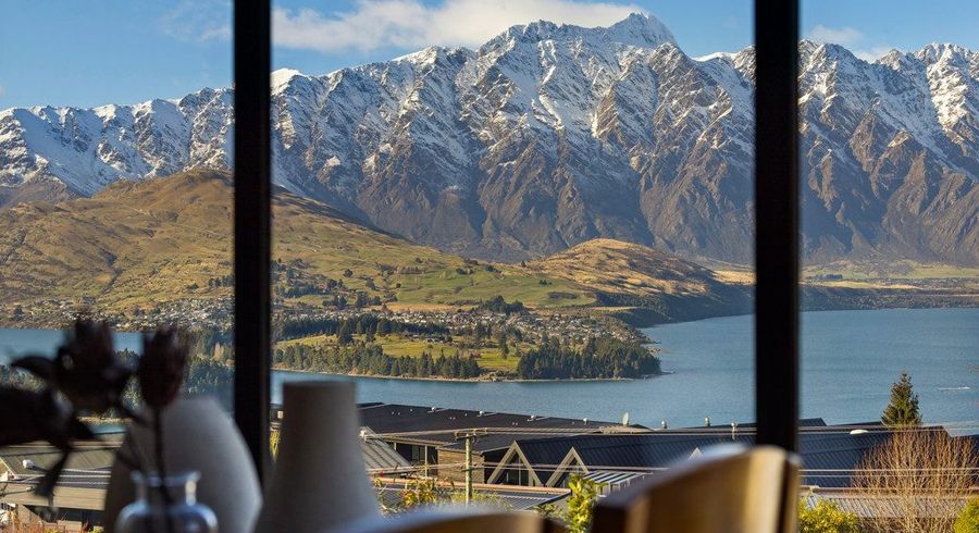  at 17A Wynyard Crescent, Fernhill, Queenstown-Lakes, Otago