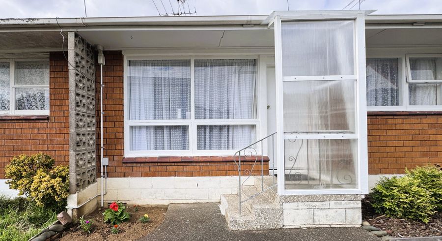  at 2/104a Victoria Street, Onehunga, Auckland City, Auckland