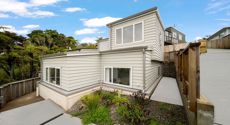  at 3A Hillview Crescent, Paparangi, Wellington, Wellington