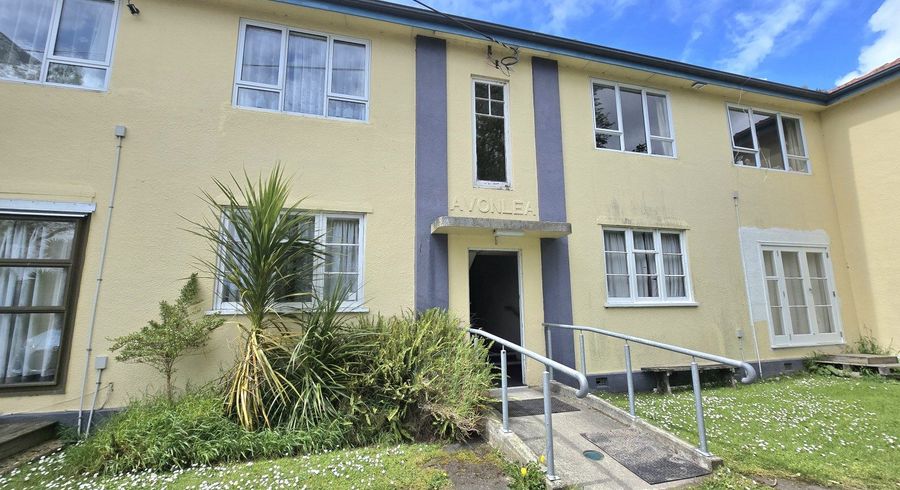  at 2/288 College Street, West End, Palmerston North, Manawatu / Whanganui