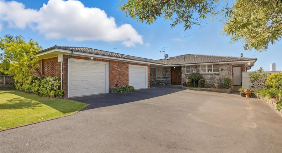  at 13 Tirinui Crest Road, Otumoetai, Tauranga, Bay Of Plenty