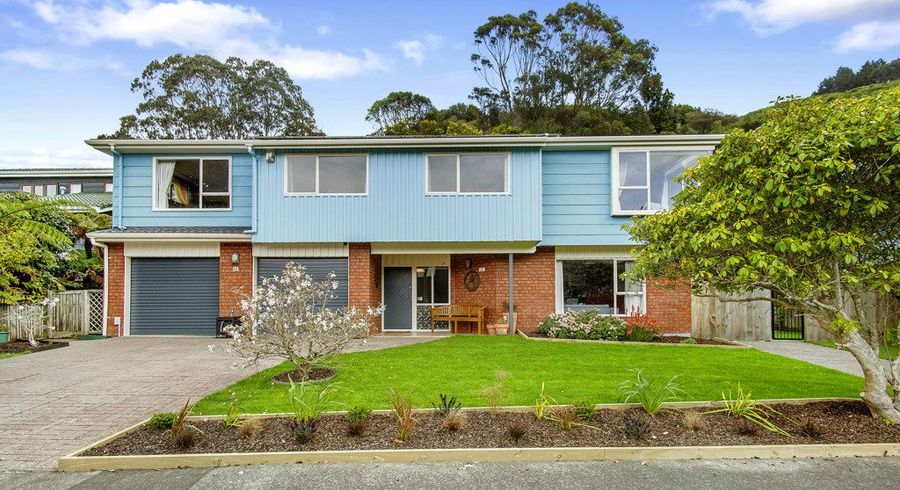  at 52 Peterhouse Street, Tawa, Wellington