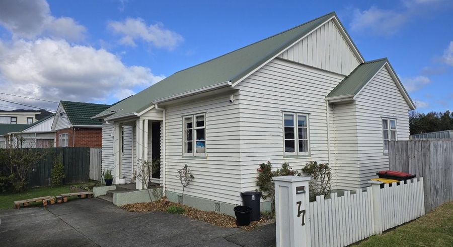  at 77 Bell Road, Waiwhetu, Lower Hutt, Wellington
