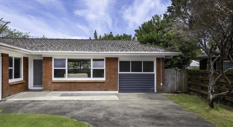  at 2/8 Birdwood Avenue, Papatoetoe, Auckland
