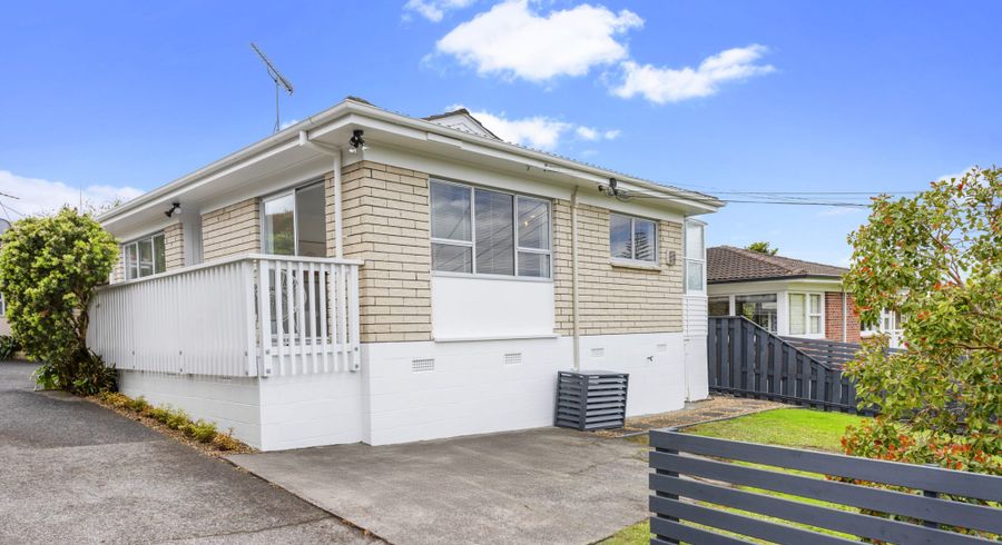  at 1/38 Divich Avenue, Te Atatu South, Auckland