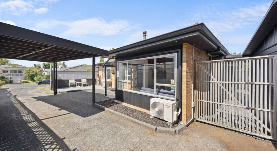  at 2/15 Rotoiti Avenue, Pakuranga Heights, Manukau City, Auckland