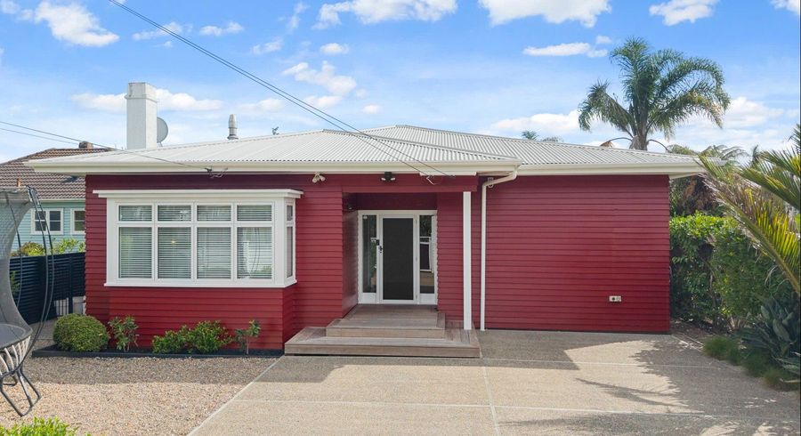  at 38 Cambourne Road, Sandringham, Auckland City, Auckland