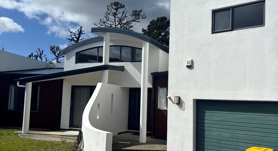  at 31 Summit Rd, Fairfield, Lower Hutt, Wellington