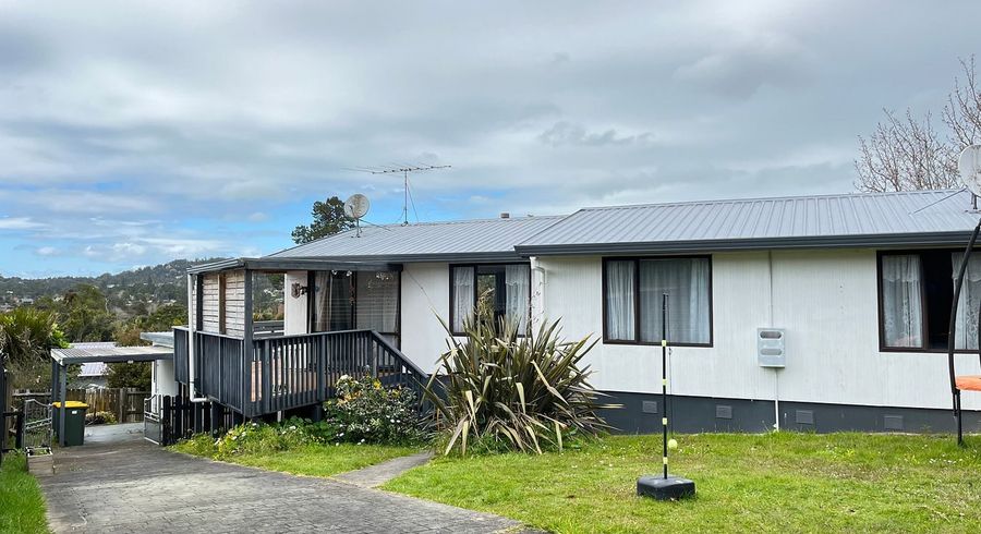  at 15 Kotinga Avenue, Glen Eden, Waitakere City, Auckland