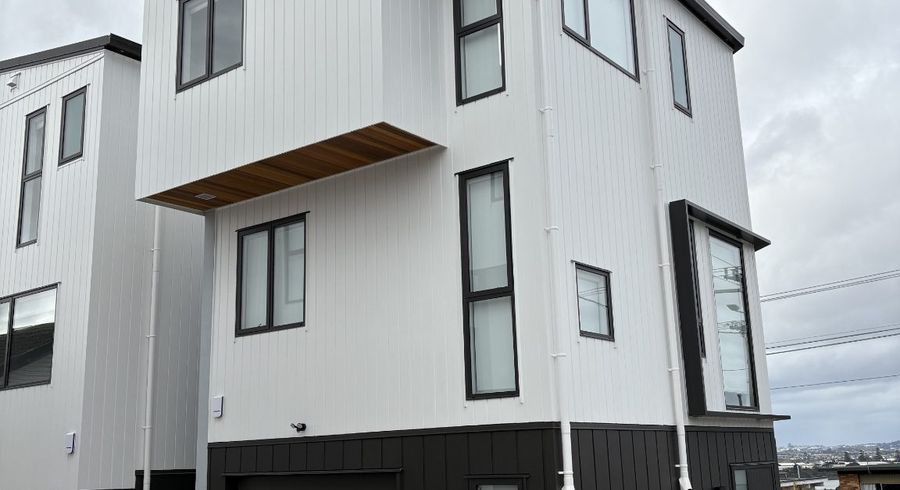  at 14C Elcoat Ave, Henderson, Waitakere City, Auckland