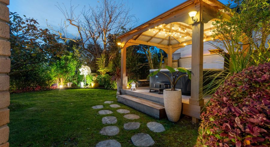  at 12 San Jose Rise, Shamrock Park, Manukau City, Auckland