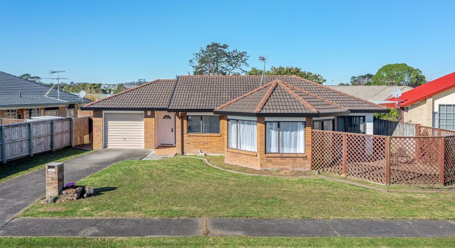  at 3 Robina Court, Burswood, Auckland
