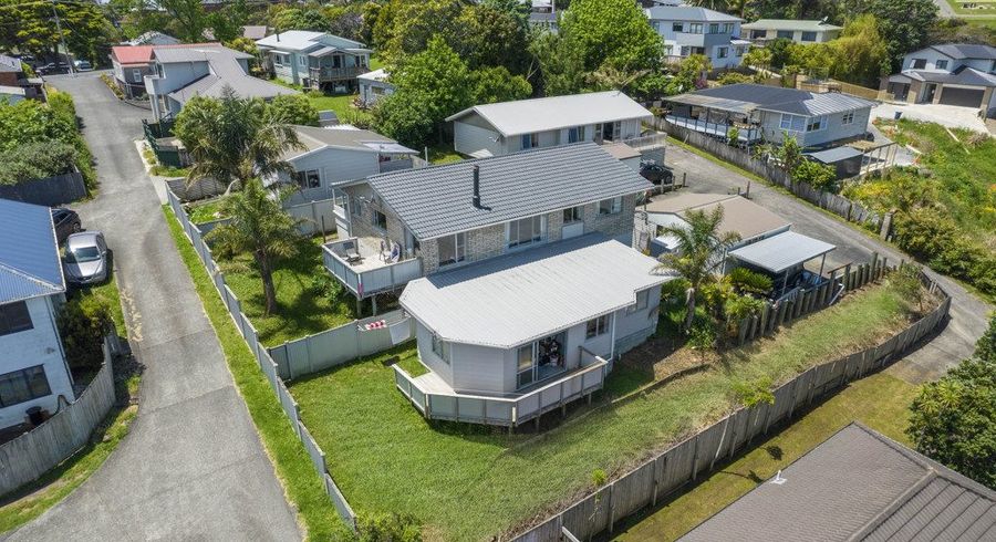  at 121 Sunnyside Road, Sunnyvale, Auckland