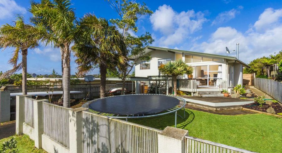  at 3 Reynolds Place, Torbay, North Shore City, Auckland