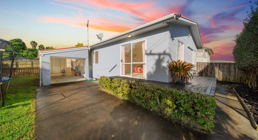  at 2/76 McAnnalley Street, Manurewa East, Manukau City, Auckland