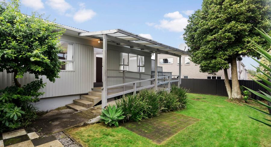  at 3/13 Clarke Road, Onehunga, Auckland