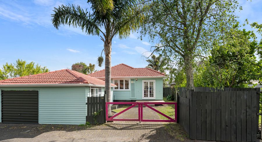  at 112 Riversdale Road, Avondale, Auckland