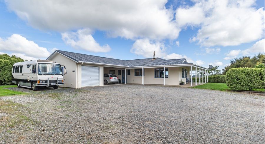  at 2 Wallace Loop Road, Levin, Horowhenua, Manawatu / Whanganui