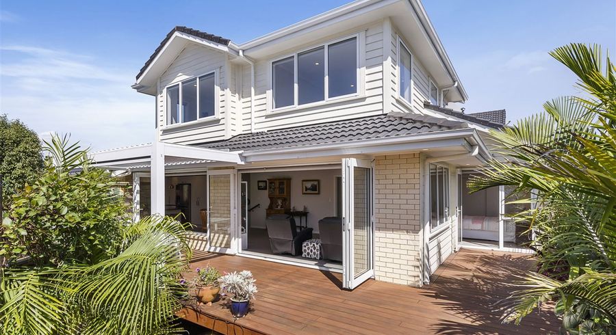  at 2/67 Nelson Street, Howick, Auckland