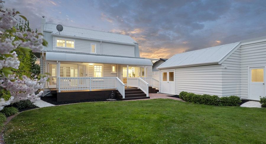  at 158 Weston Road, St Albans, Christchurch