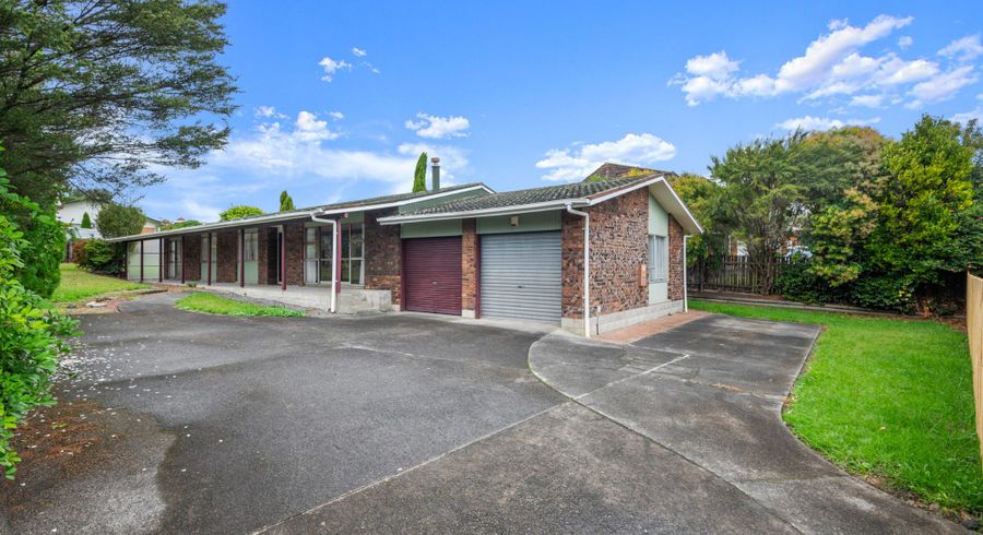  at 7 Matuhi Rise, Henderson, Waitakere City, Auckland