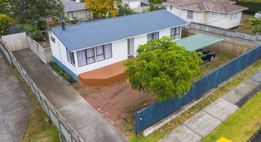  at 9 Garelja Road, Henderson, Auckland