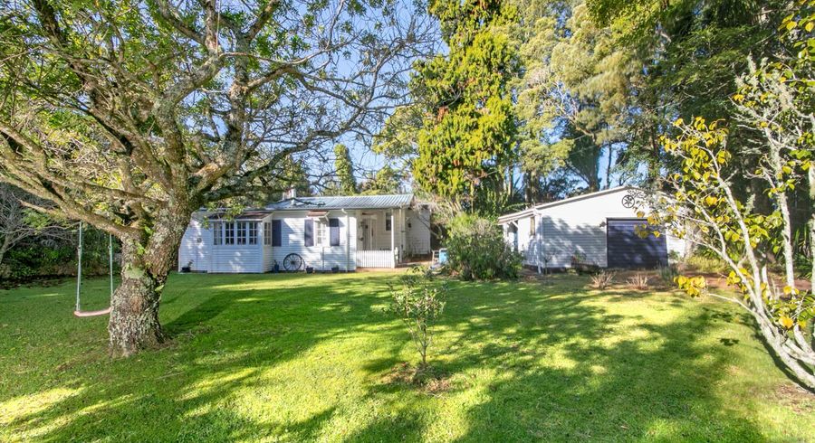  at 22 Bush Road, Waiatarua, Auckland