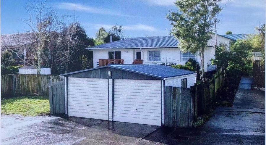  at 4A Powell Place, Henderson, Waitakere City, Auckland