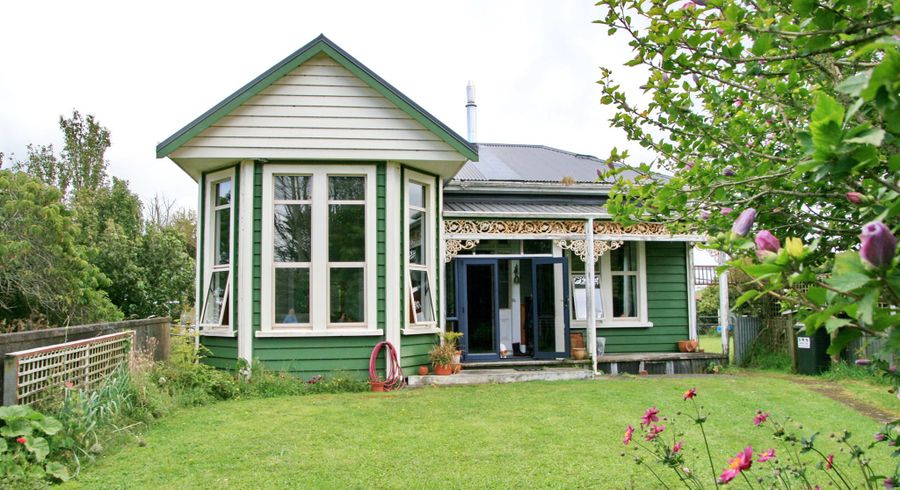  at 991 East Road, Toko, Stratford