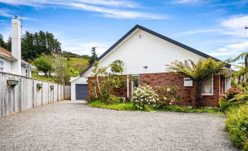  at 2/21 Sharpe Crescent, Wainuiomata, Lower Hutt